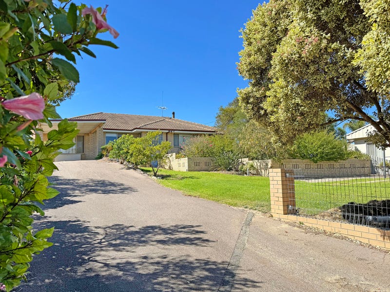 10 Birch Street, Esperance, WA 6450 House for Sale