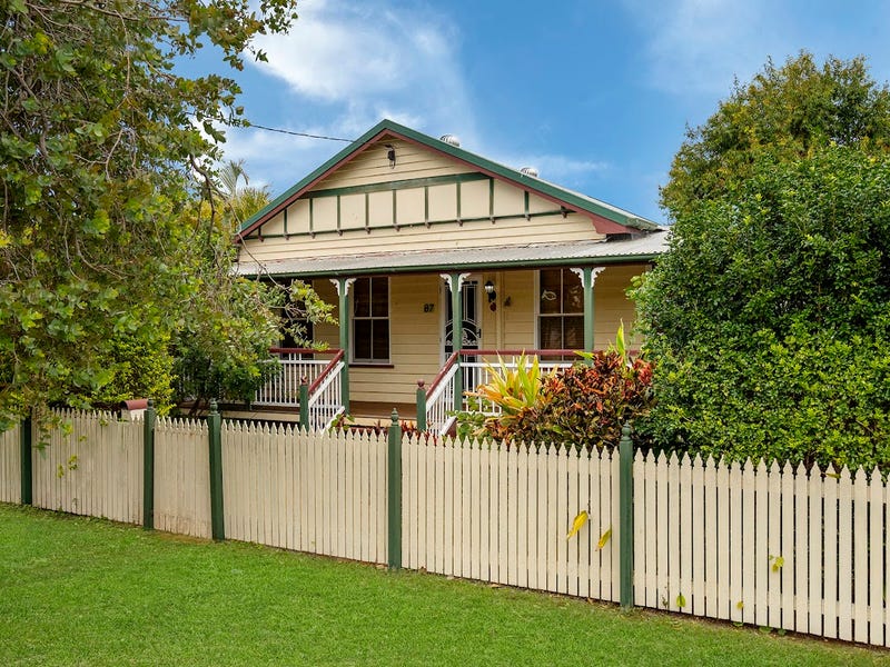 87 Arthur Street, Woody Point, QLD 4019