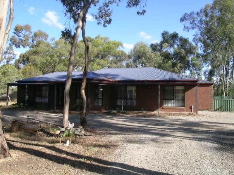 196 Simpsons Road, Eaglehawk, Vic 3556 Property Details