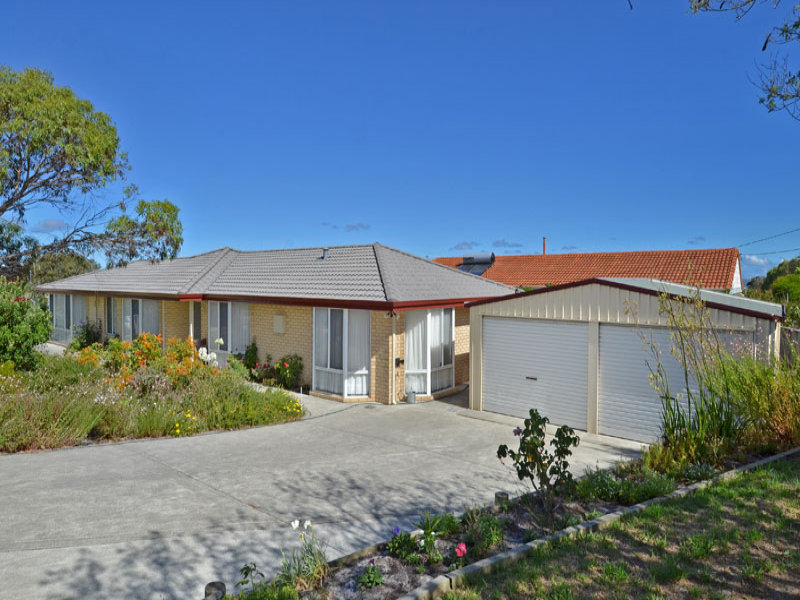 2 Clive Street Head, Albany, WA 6330 Property Details