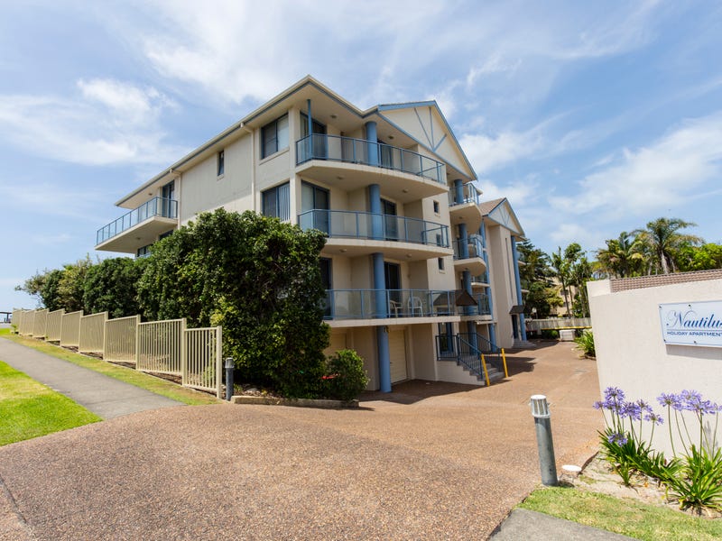 2/5 Beach Road, Hawks Nest, NSW 2324