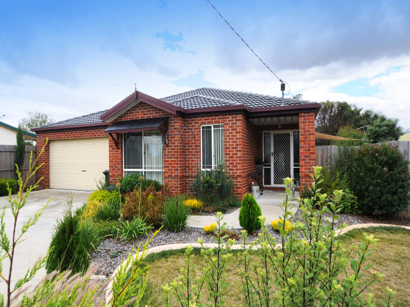 3 Dwyer Street, Winchelsea, Vic 3241 Property Details