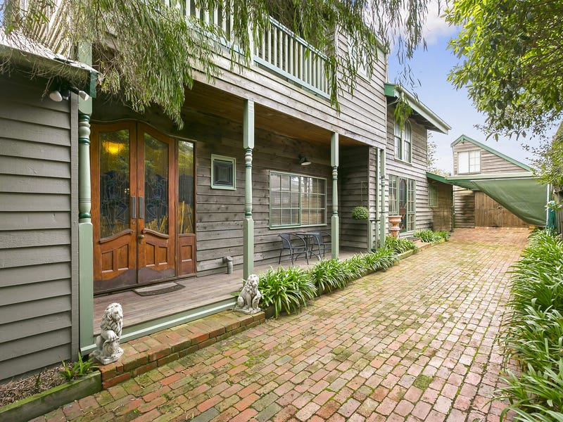 142 Nepean Highway, Seaford, Vic 3198 Property Details