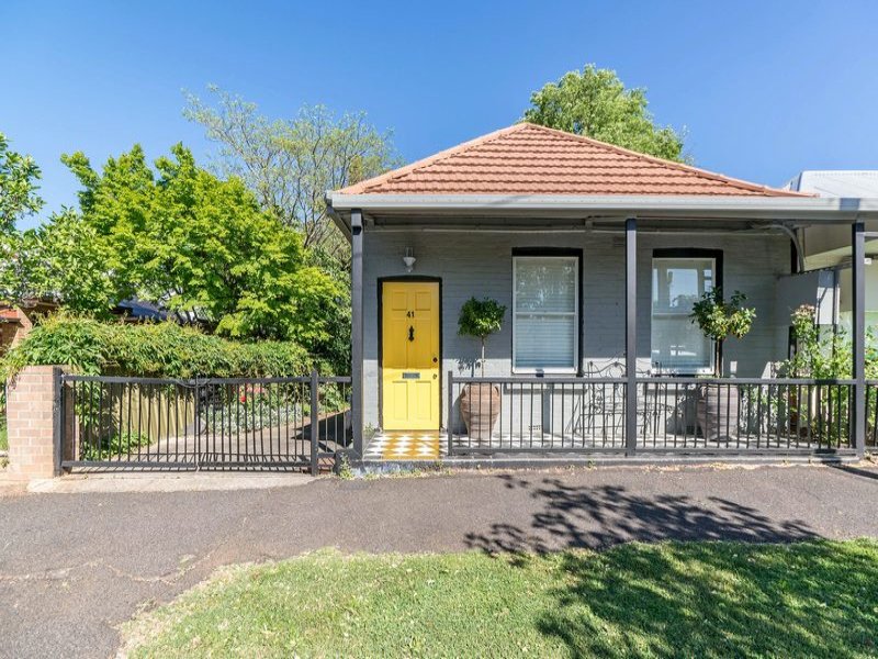 41 Clinton Street, Orange, NSW 2800 Property Details