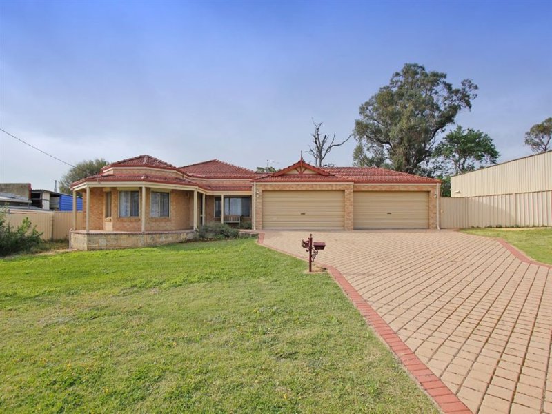 85 West Churchill Avenue, Munster, WA 6166 Property Details