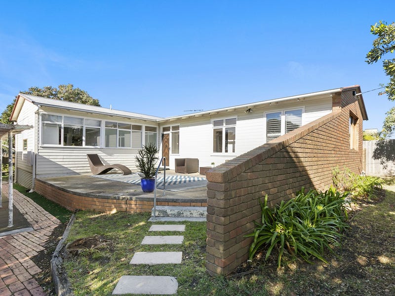 72 Fischer Street, Torquay, Vic 3228 Property Details