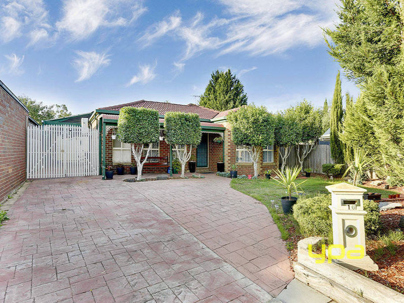 16 Addison Way, Roxburgh Park, VIC 3064 - realestate.com.au