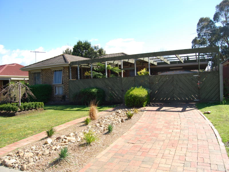 89 Fountain Drive, Narre Warren, VIC 3805