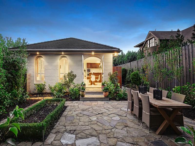 1/31 Monomeath Avenue, Canterbury, Vic 3126 Property Details