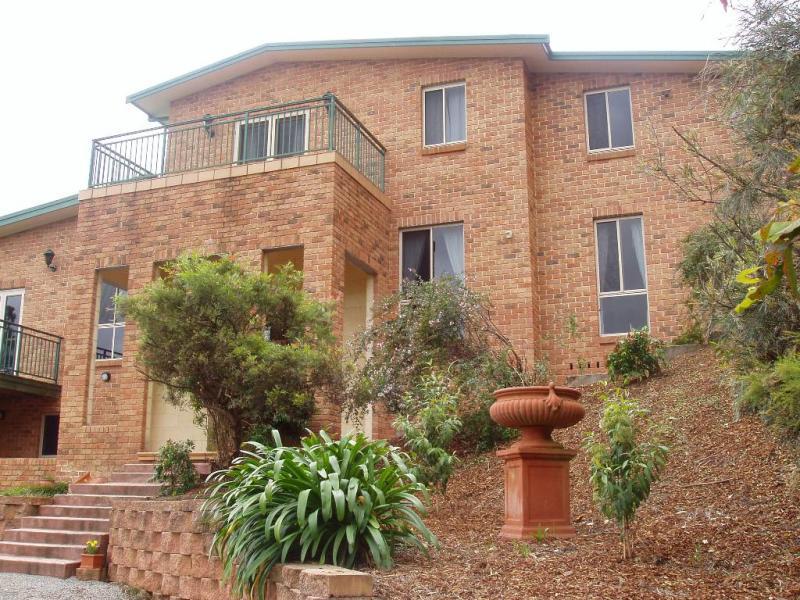 11 Mountain View Terrace, Avondale, NSW 2530