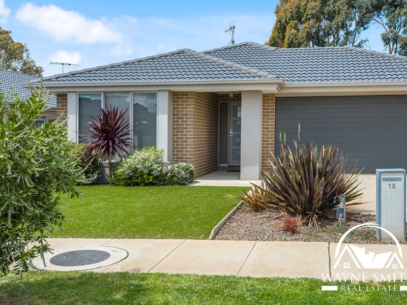 12 Hanlon Street, Kilmore, Vic 3764 House for Sale