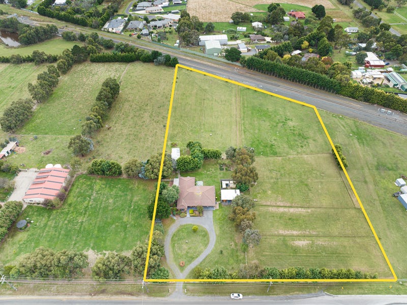 22 Gillespies Lane, Ballan, Vic 3342 Lifestyle for Sale realestate