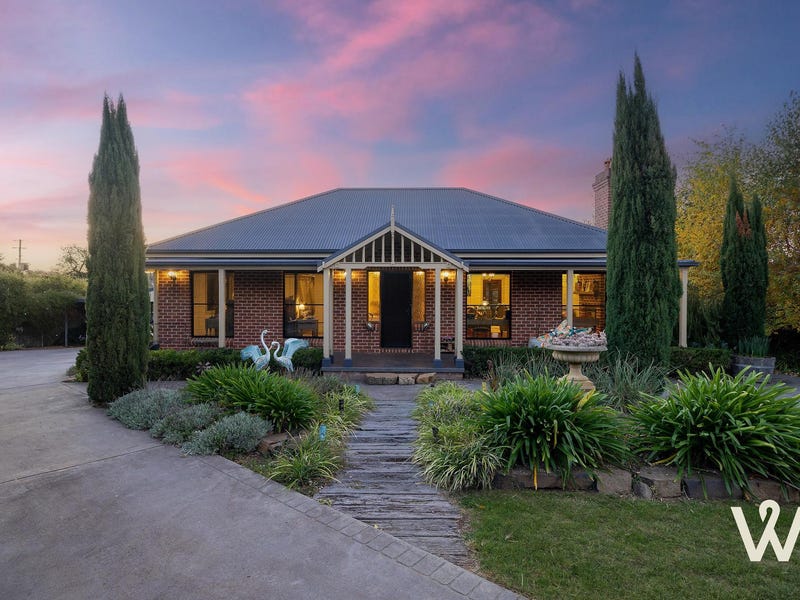 10 Stubbs Place, Yass, NSW 2582 House for Sale