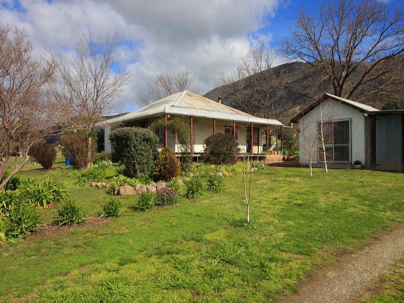 1374 Kiewa Valley Highway, Kiewa, Vic 3691 Property Details