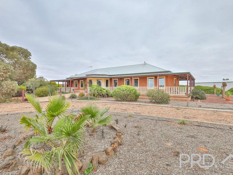 329 Woomera Avenue, Red Cliffs, VIC 3496