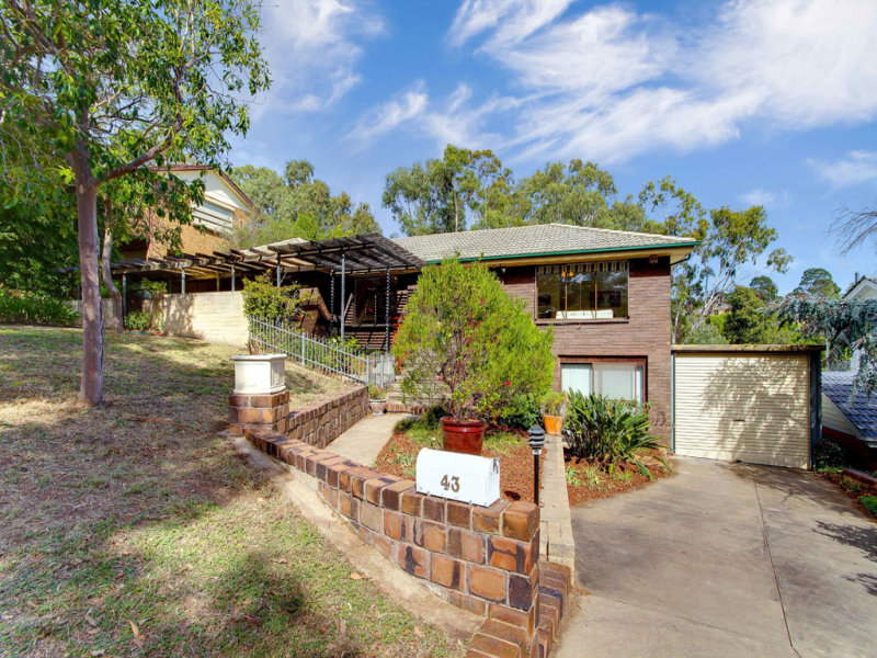 43 Glenwood Drive, Bellevue Heights, SA 5050