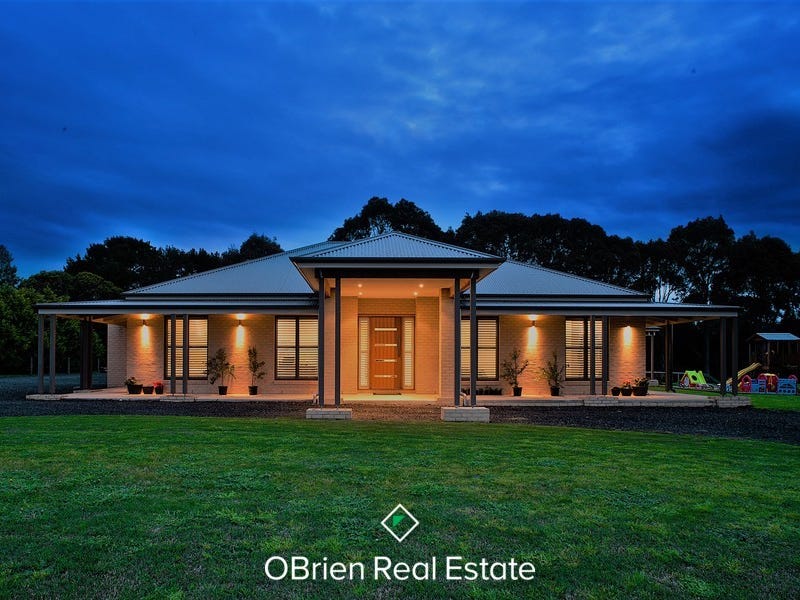 9 Meadow View Road, Somerville, Vic 3912 Property Details