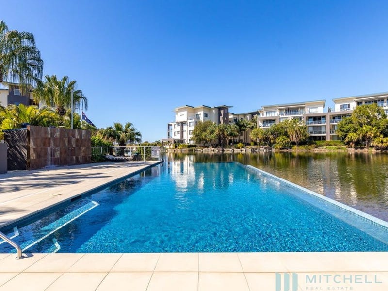 Real Estate for Sale in Paradise - Image 