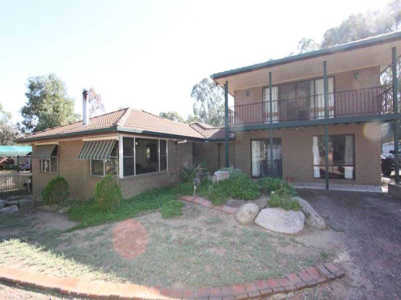 76 Burgoyne Street, Huntly, Vic 3551 Property Details