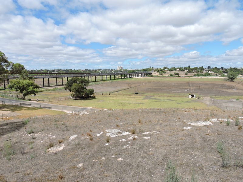 6 Lookout Drive, Murray Bridge East, SA 5253