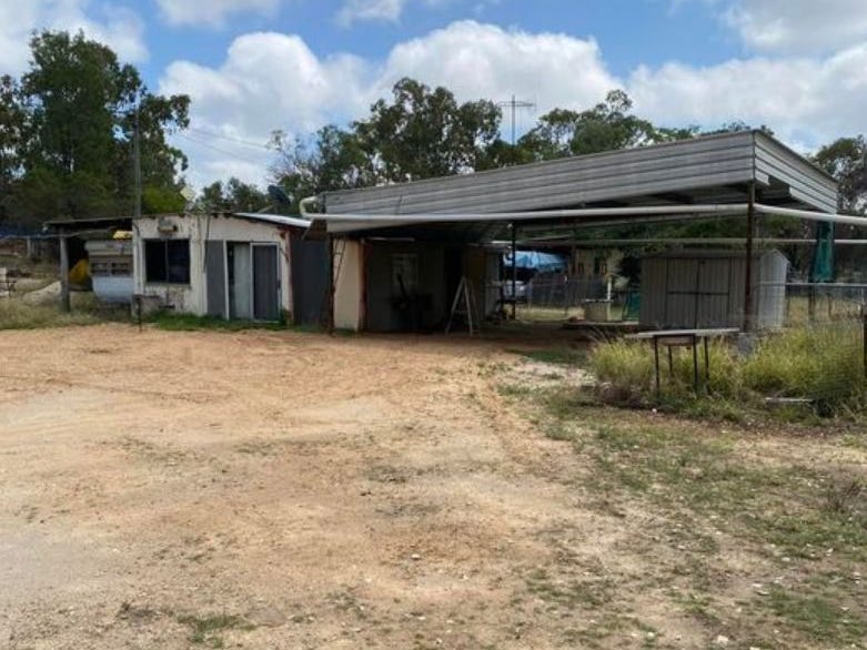 17 ZIRCON AVENUE, Rubyvale, Qld 4702 Property Details