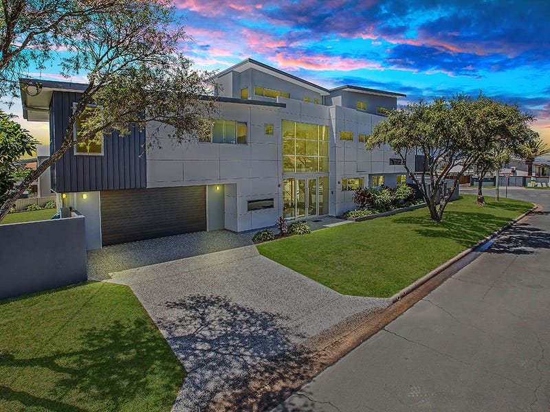 11 Fortune Street, Scarborough, QLD 4020