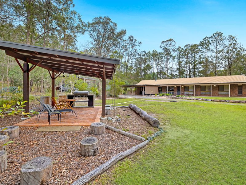 98102 Avalon Road, Sheldon, Qld 4157