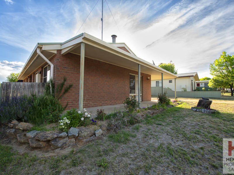 18 Kiparra Drive, Berridale, NSW 2628 Property Details