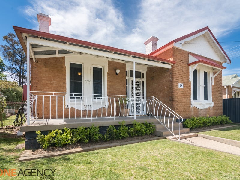 98 Clinton Street, Orange, NSW 2800 Property Details