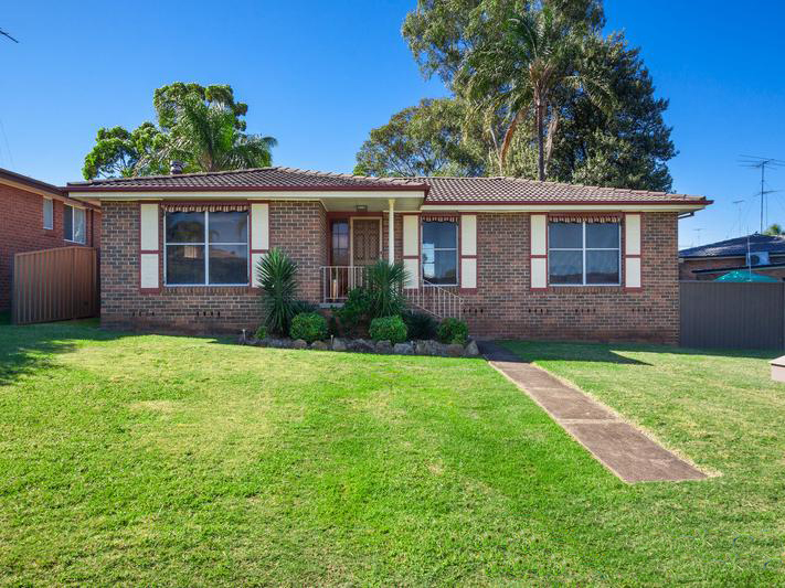 28 Corio Drive, St Clair, NSW 2759