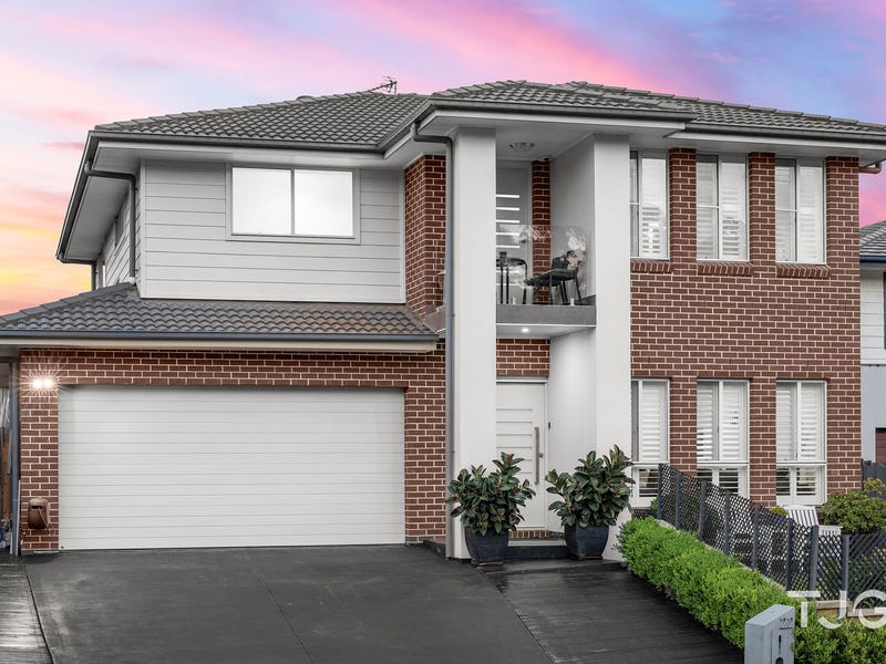 22 Boydhart Street (Grantham Farm), Riverstone, NSW 2765 House for