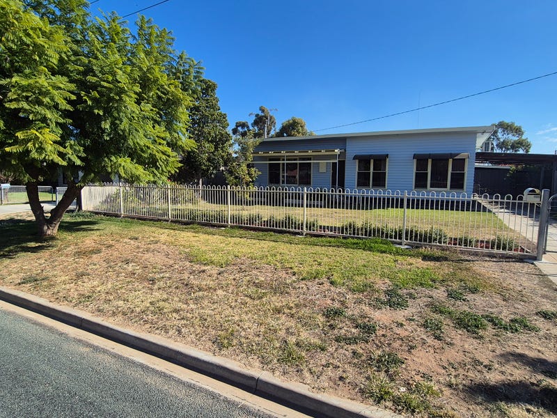 4 King Street, Kerang, Vic 3579 House for Sale