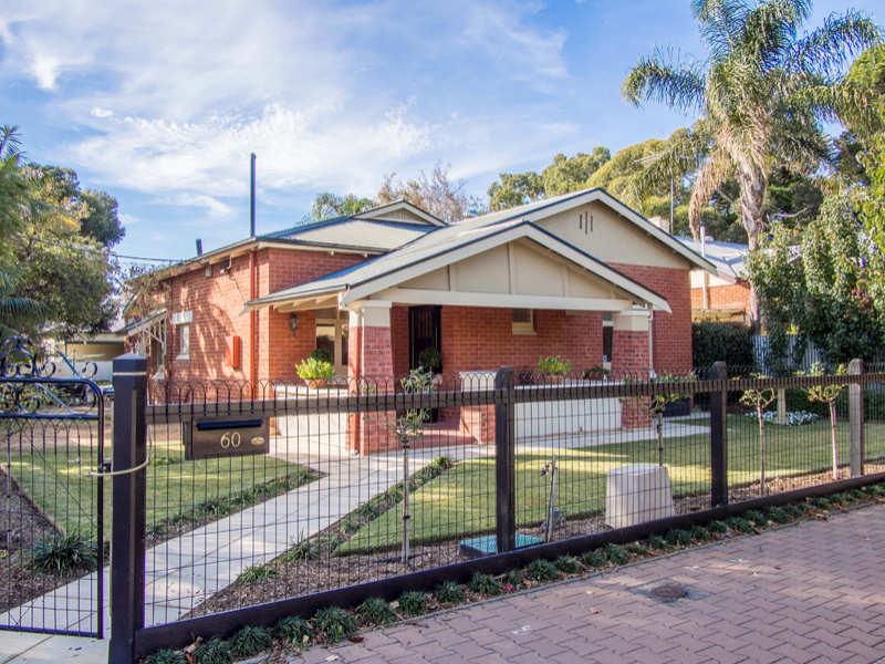 60 Avenue Road, Cumberland Park, SA 5041