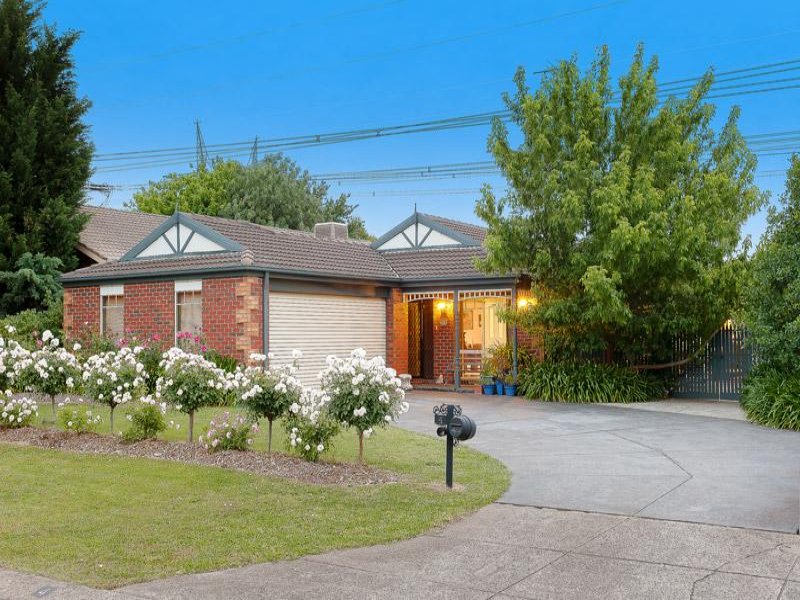 4 Kamarooka Drive, Wattle Glen, Vic 3096