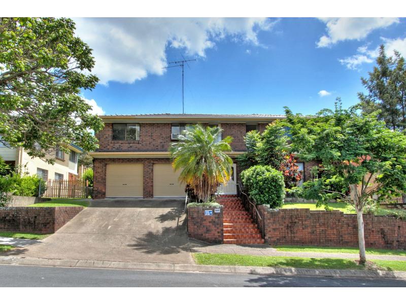 26 Cornflower Street Mansfield Qld 4122