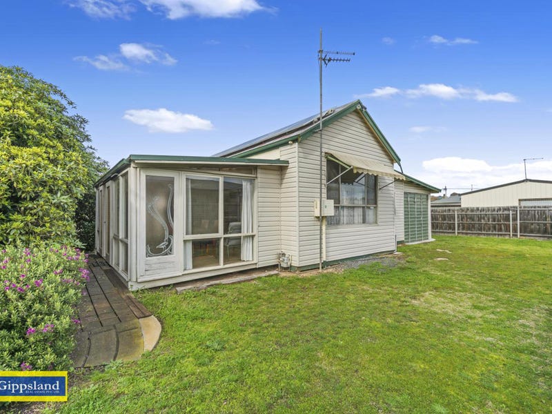 2/27 Merry Street, Maffra, VIC 3860