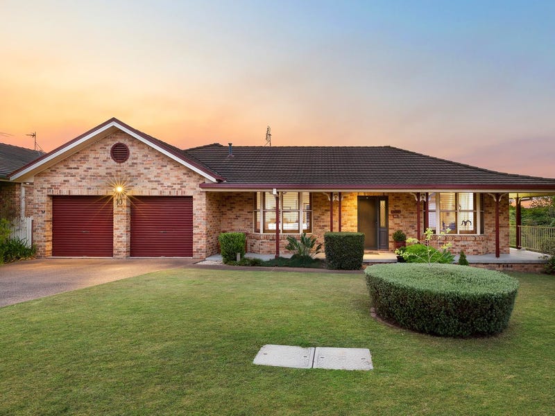 10 Baker Drive, Tenambit, NSW 2323