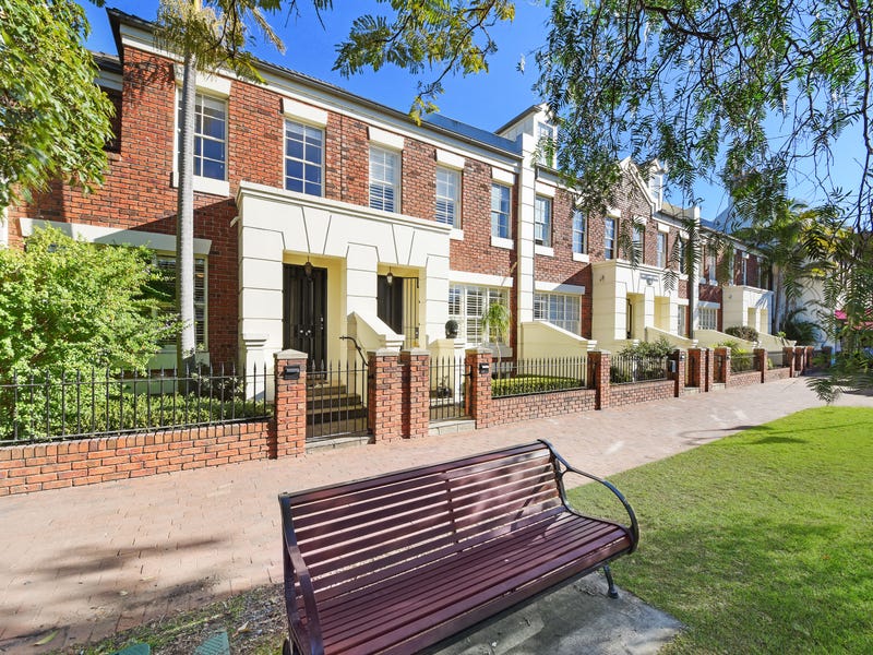 1/110 Prince Albert Street, Mosman, NSW 2088 Property Details