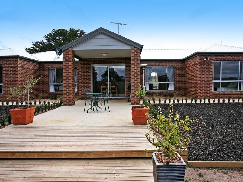 2C Yorkshire Close, Batesford, Vic 3213 Property Details