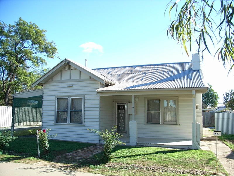 44 Eyre St, Echuca, Vic 3564 Property Details