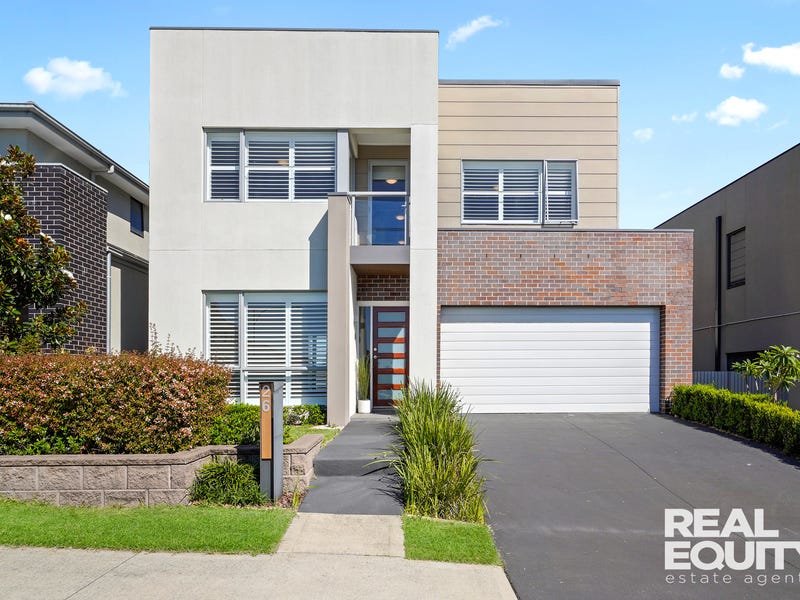 26 Greenview Drive, Moorebank, NSW 2170 Property Details