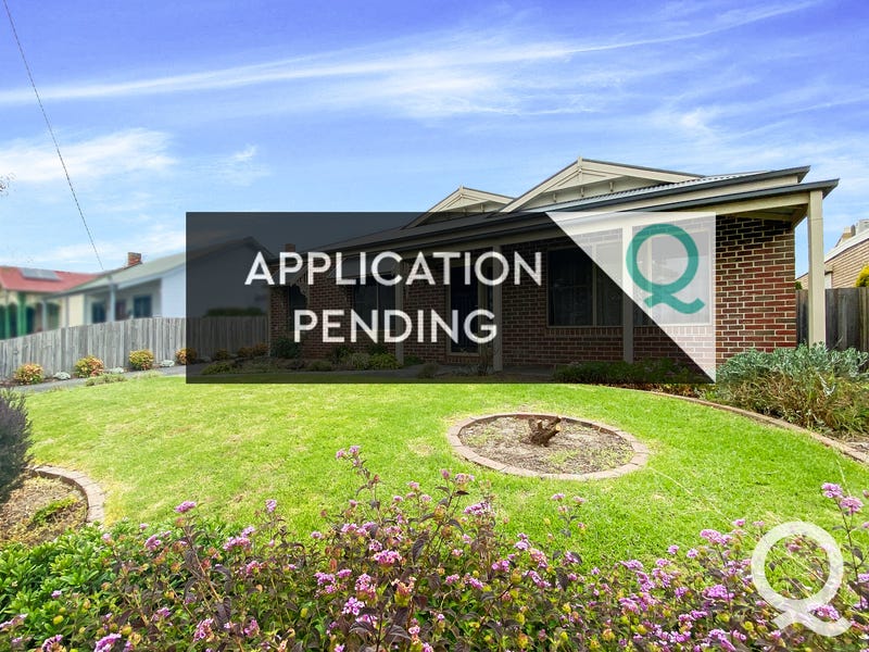 1/22 Young Street, Drouin, VIC 3818