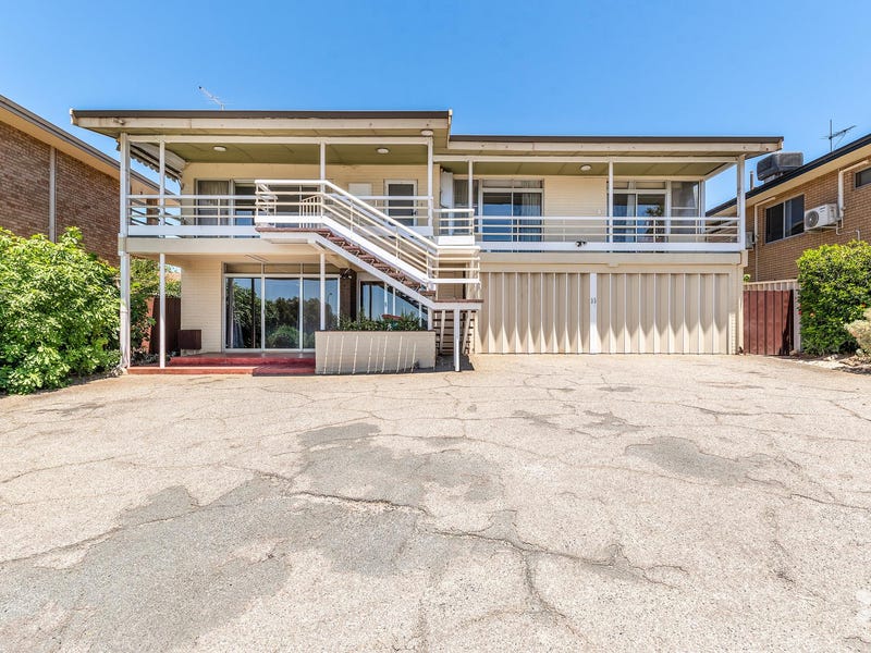 215 The Esplanade, Mount Pleasant, WA 6153