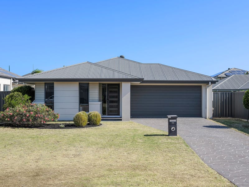 10 Norfolk Street, Fern Bay, NSW 2295