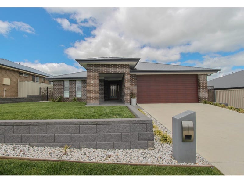 30 Amber Close, Kelso, NSW 2795 Property Details