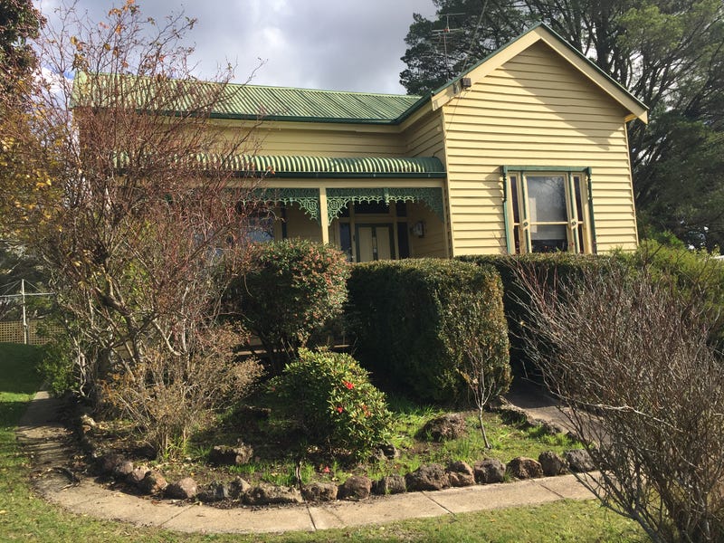 38 West Street, Daylesford, VIC 3460