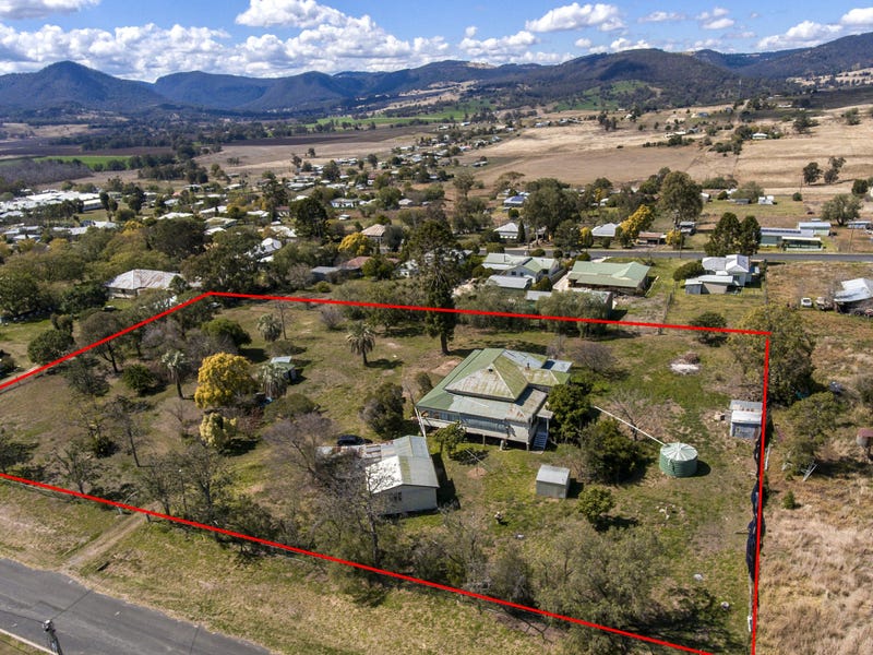 23 Poinsettia Street, Killarney, Qld 4373 Property Details