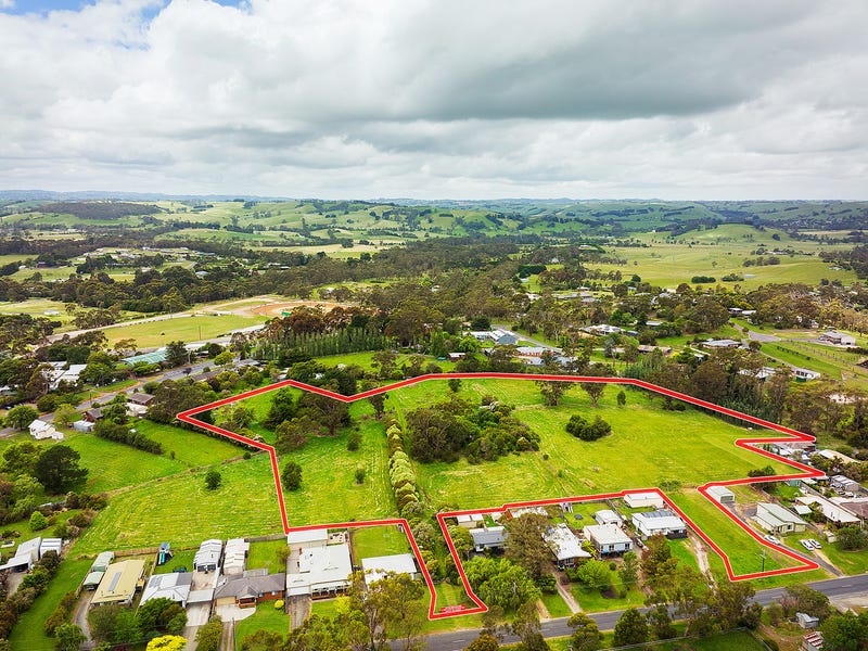 Real Estate & Property for Sale in Neerim St, Drouin, VIC 3818 (+1