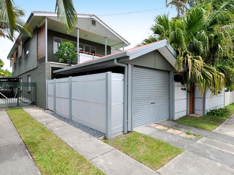 56 Whiting Street, Labrador, Qld 4215 Property Details