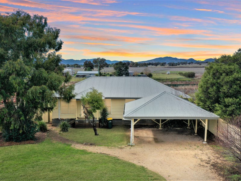 1 Robey Ave, Quirindi, NSW 2343 Property Details